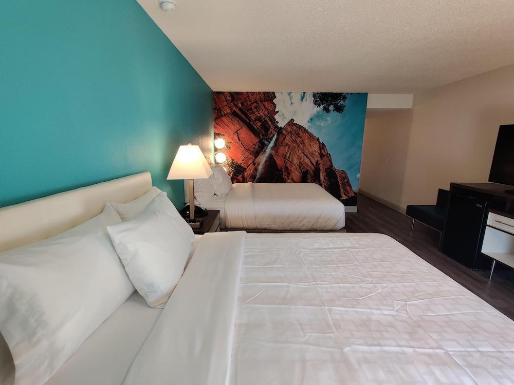 فندق Clarion Pointe Fresno Near Yosemite المظهر الخارجي الصورة