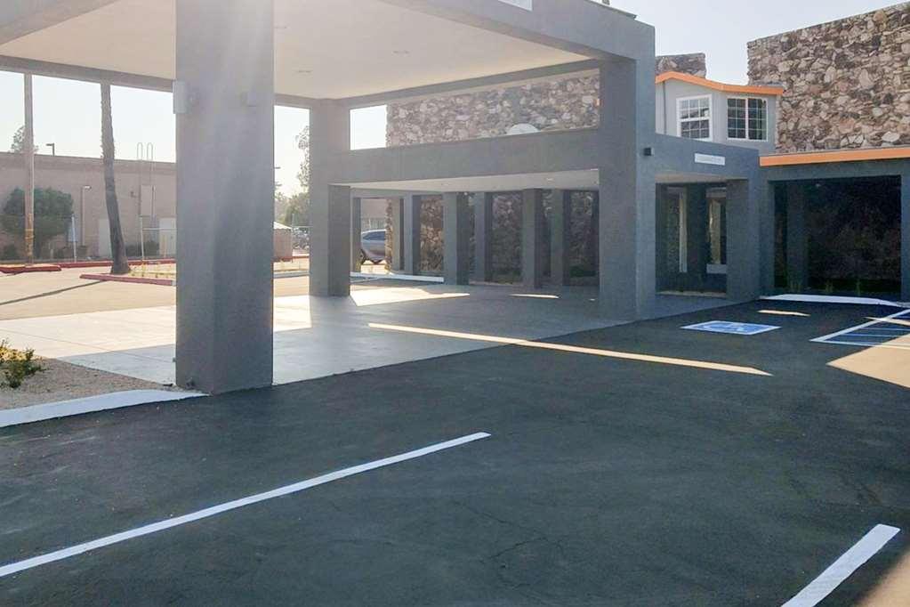 فندق Clarion Pointe Fresno Near Yosemite المظهر الخارجي الصورة